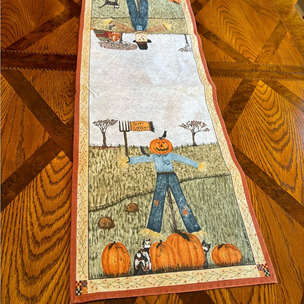 Pretty Fall Table Runner 🍁 - Picture 3 of 5